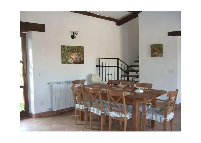 Ema Villa *