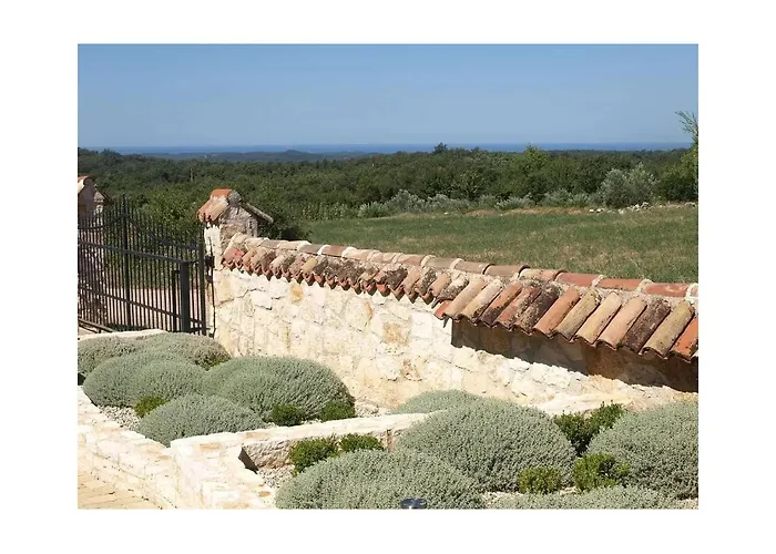 Villa Ema